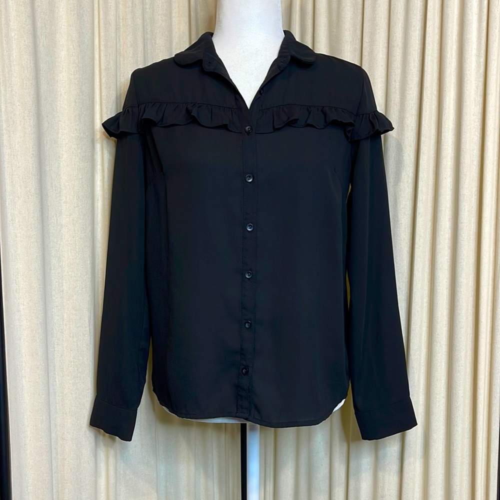 GORGEOUS BLACK RUFFLE BUTTON DOWN BLOUSE SIZE SMALL - Picture 1 of 9